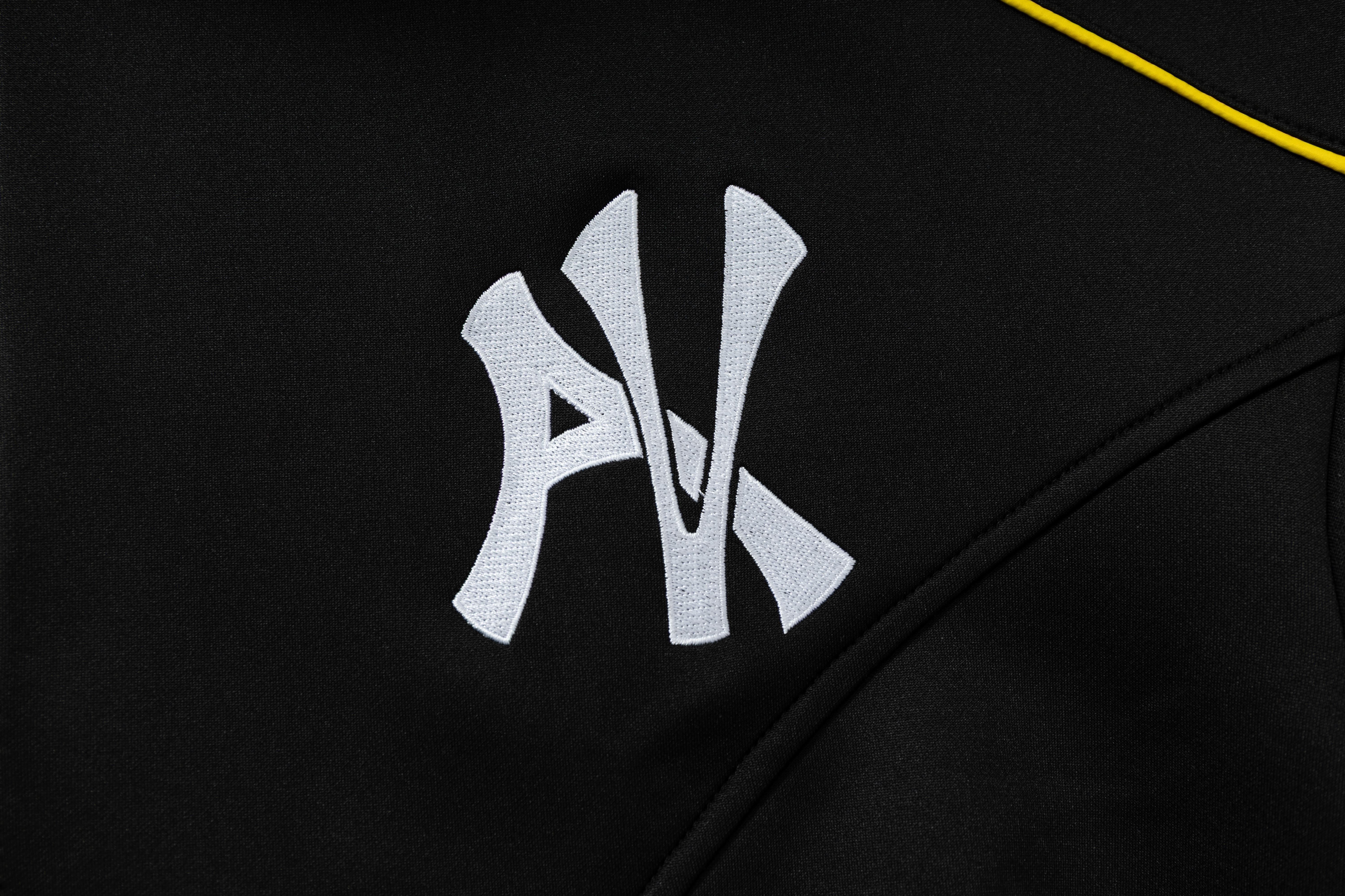 Pulse Jacket (Black)